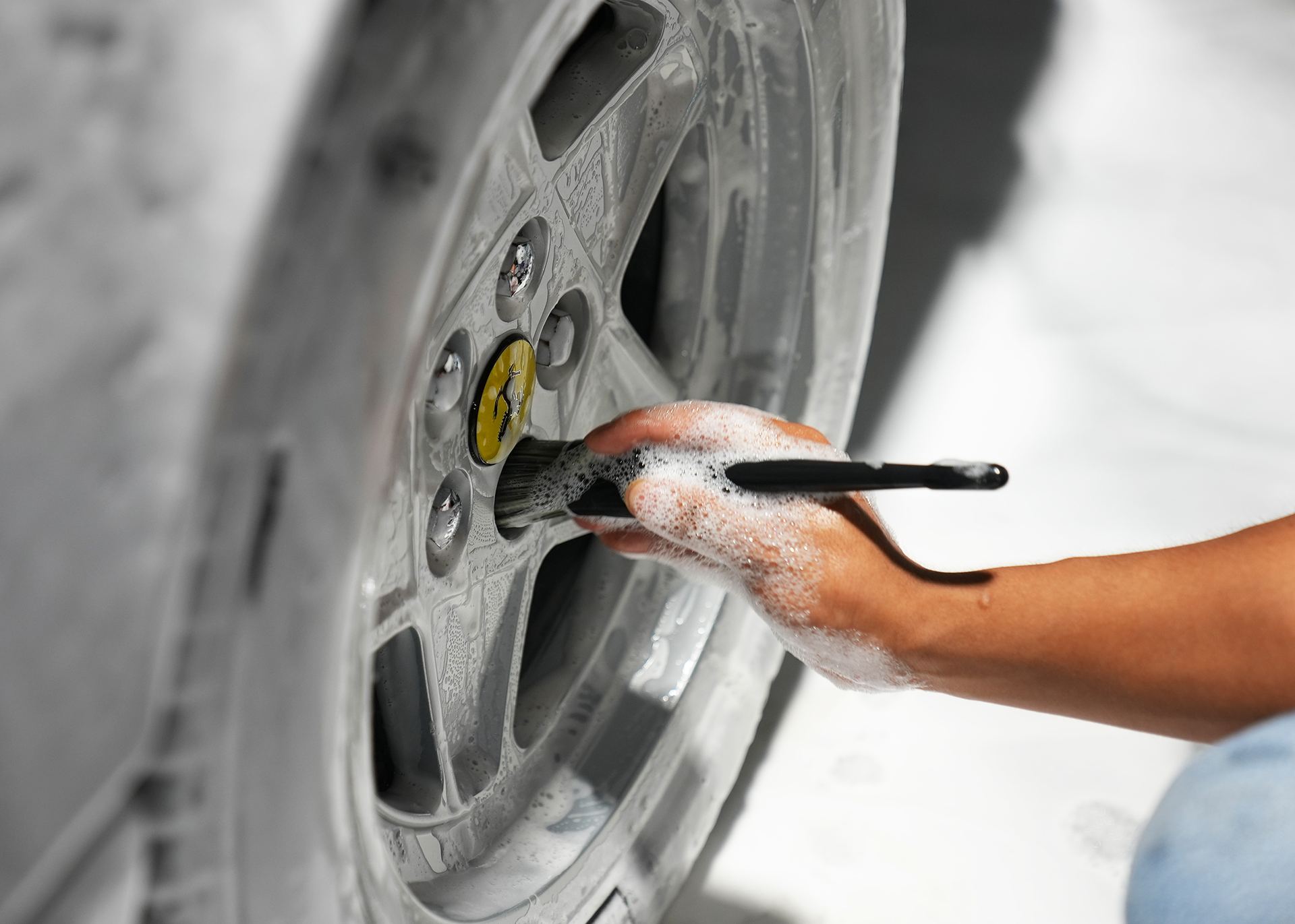 Wheel detailing before ceramic coating